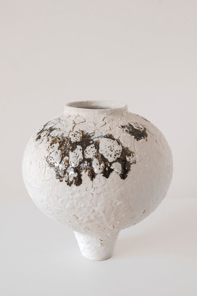 CCA Andratx, Crackle Vase, 2025